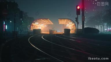 夜晚地铁高铁路面出入站台大雾